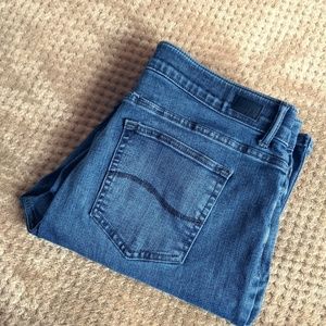 Womens Lee Flex Motion Straight Leg Jeans